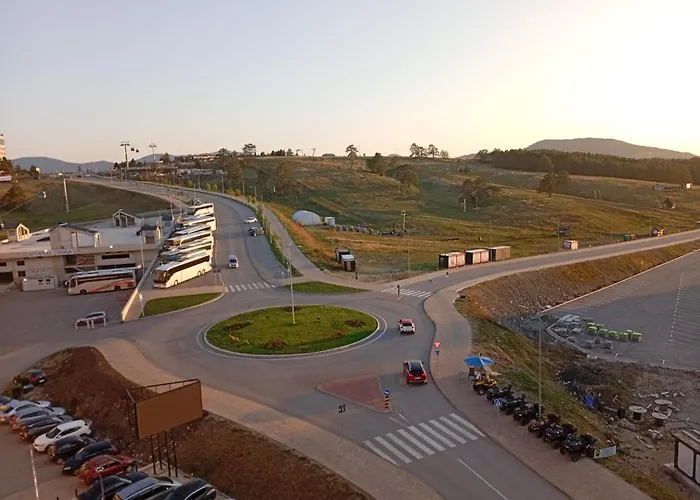 Zlatni Bor Gondola 3 公寓 兹拉蒂博尔